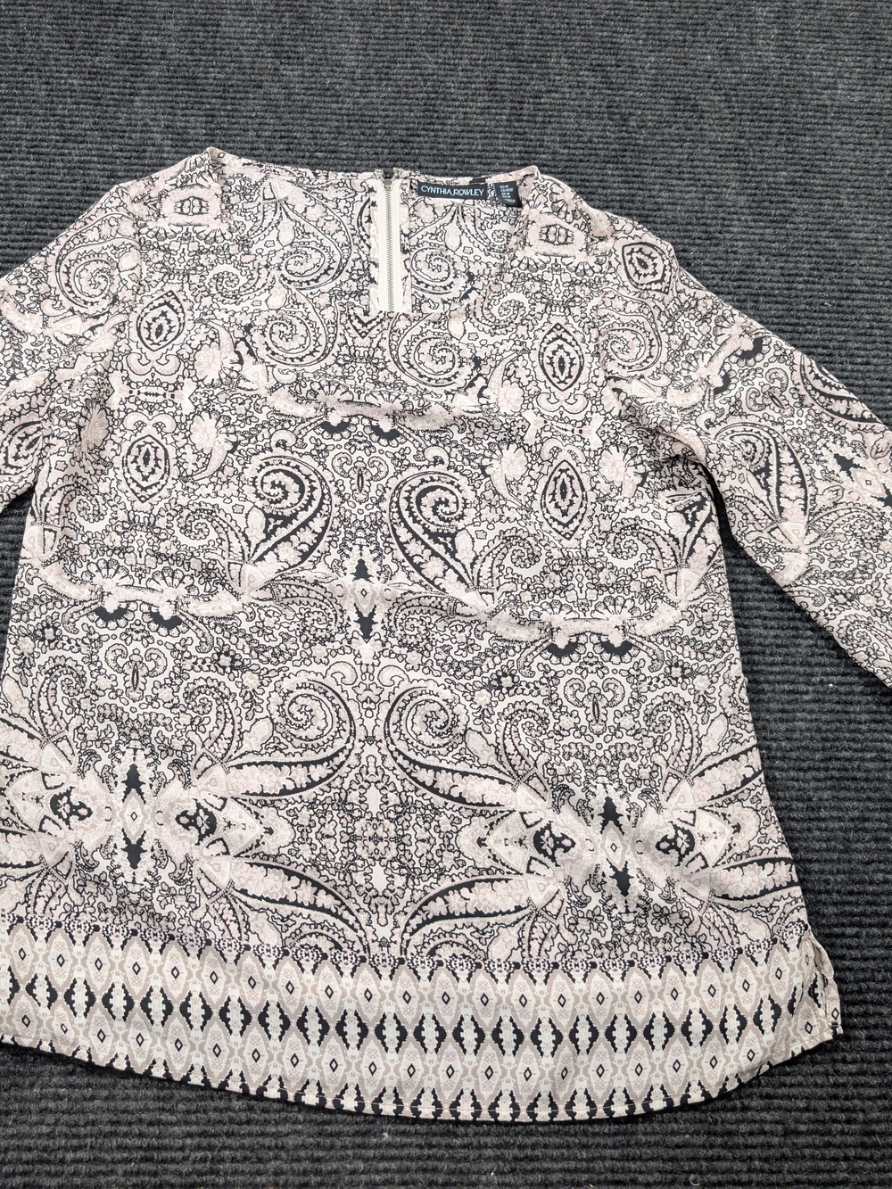 Cynthia Rowley Paisley Print Zip Back Tunic Blouse Medium 3/4 Sleeve Boho Pink
